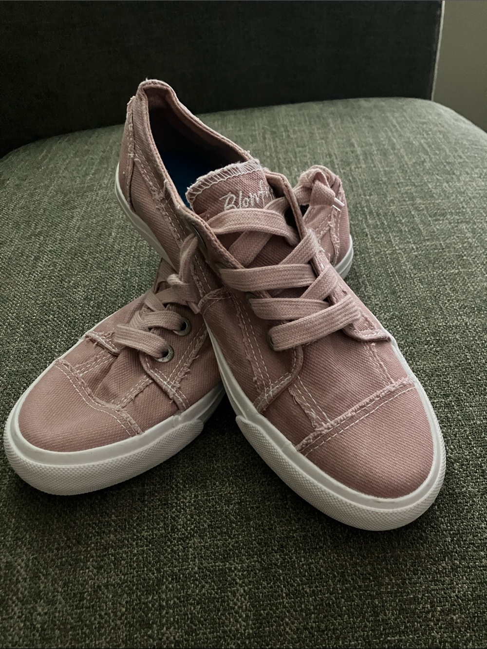 Blowfish Dusty Pink Canvas Low-Top Sneakers